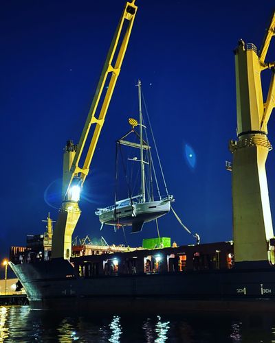 Eventide getting lifted off the AAL Gibraltar at 10 PM